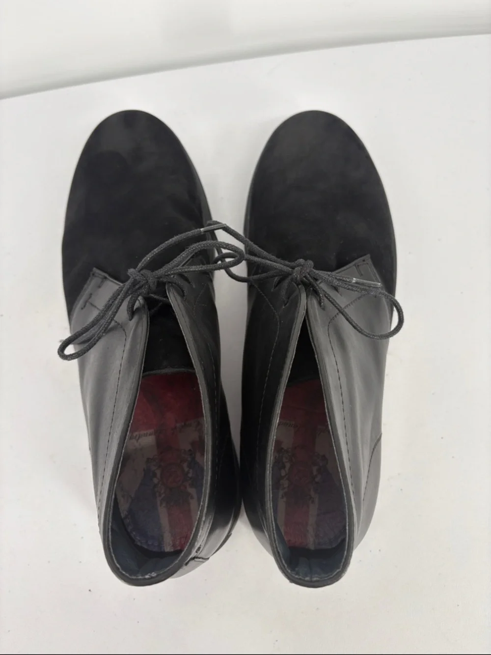 ? English Laundry Black Leather & Suede Chukka Boots  display picture 1